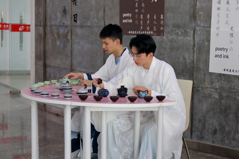 茶艺表演.jpg